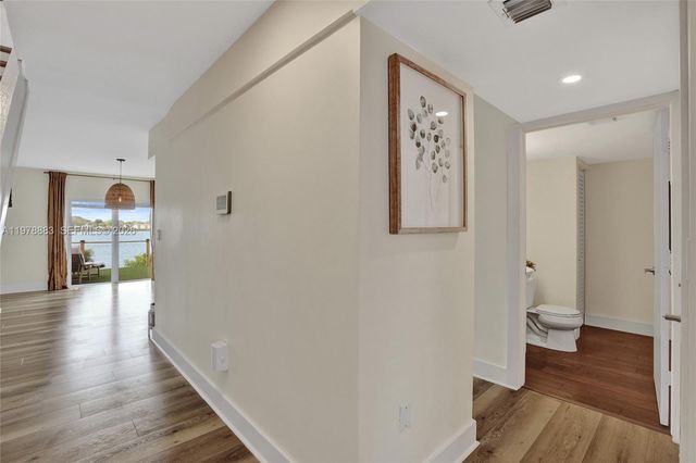 20822 San Simeon Way 103, Miami, FL 33179