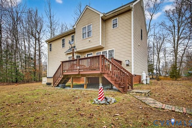 297 Castle Park Ln, Mineral, VA 23117