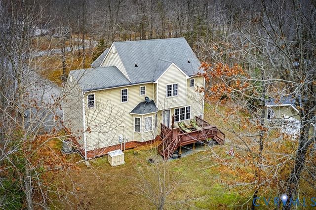 297 Castle Park Ln, Mineral, VA 23117