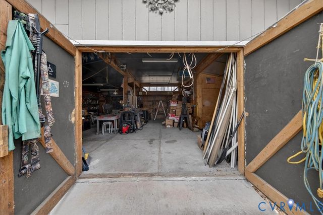 297 Castle Park Ln, Mineral, VA 23117