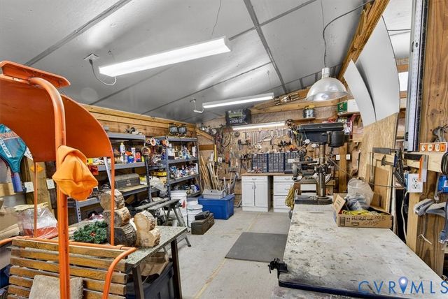 297 Castle Park Ln, Mineral, VA 23117