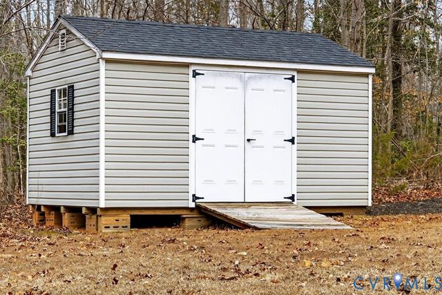 297 Castle Park Ln, Mineral, VA 23117