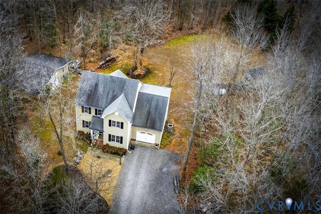 297 Castle Park Ln, Mineral, VA 23117