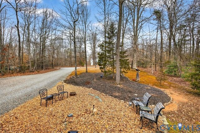 297 Castle Park Ln, Mineral, VA 23117
