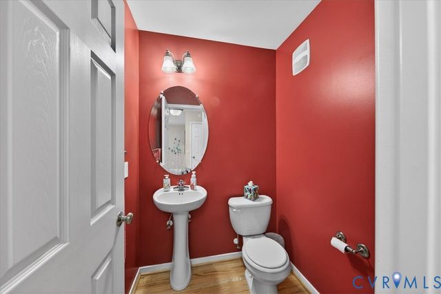 297 Castle Park Ln, Mineral, VA 23117