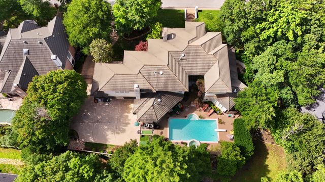 2007 Misty Creek Drive, Arlington, TX 76017