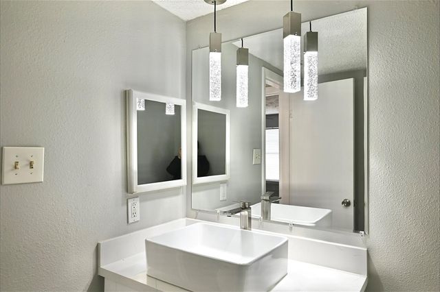 7207 San Pablo Drive, Houston, TX 77083