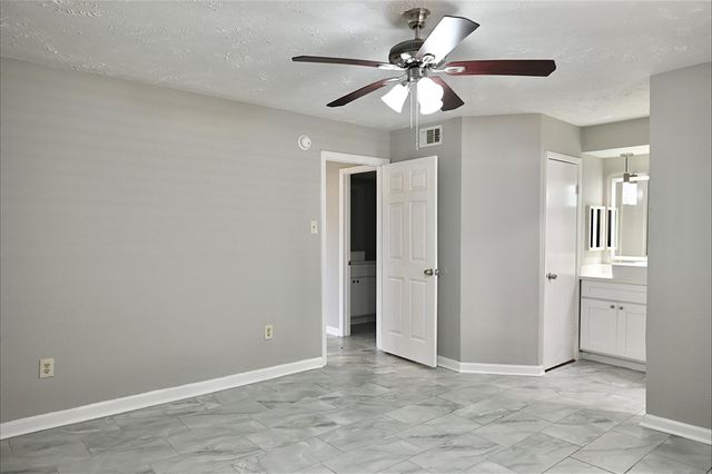 7207 San Pablo Drive, Houston, TX 77083