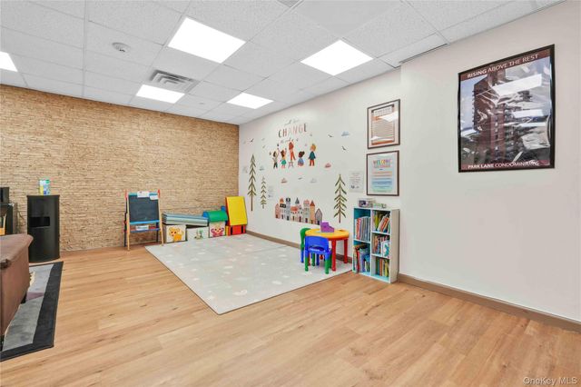 11624 Grosvenor Lane 15A, Kew Gardens, NY 11418