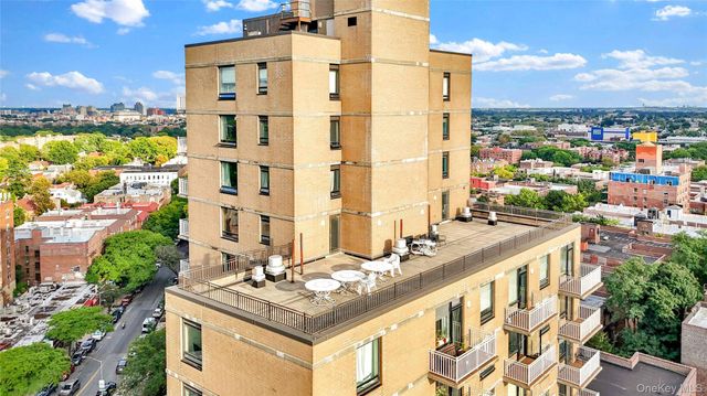 11624 Grosvenor Lane 15A, Kew Gardens, NY 11418