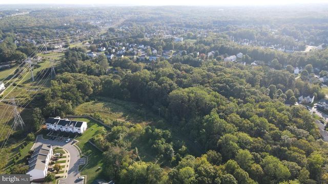 15611 BUSHEY DR, Woodbridge, VA 22193