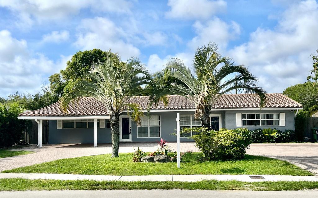 1610-1612 NE 56th Street, Fort Lauderdale, FL 33334