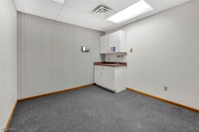 33398 Walker D, Avon Lake, OH 44012