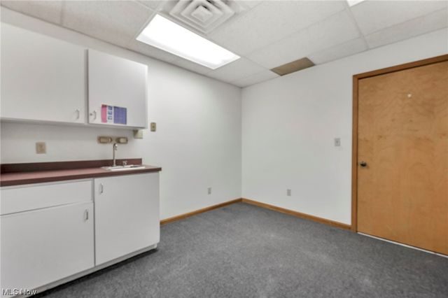 33398 Walker D, Avon Lake, OH 44012