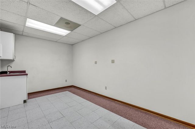 33398 Walker D, Avon Lake, OH 44012