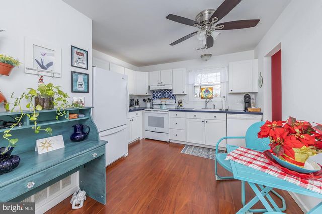 17 HICKORY LN, Swedesboro, NJ 08085