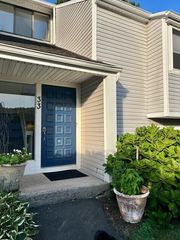 33 Brookwood Drive D, Rocky Hill, CT 06067