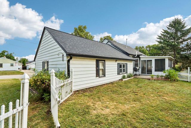 5089 N 127th STREET, Butler, WI 53007