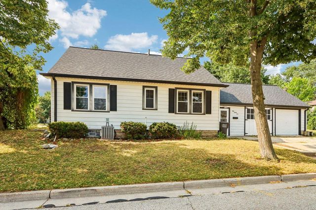 5089 N 127th STREET, Butler, WI 53007