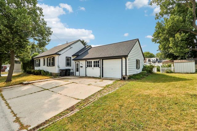 5089 N 127th STREET, Butler, WI 53007