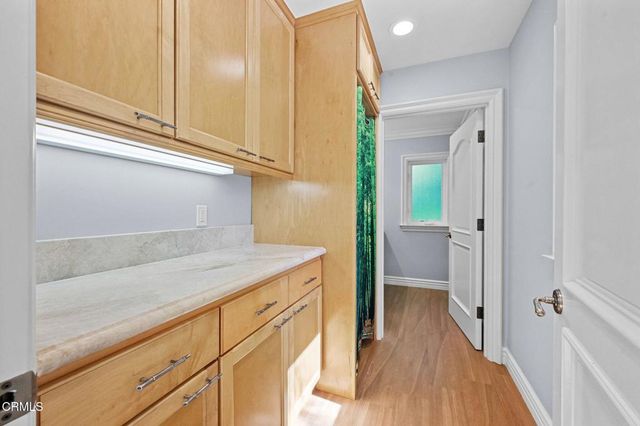 3263 New York Drive, Pasadena, CA 91107