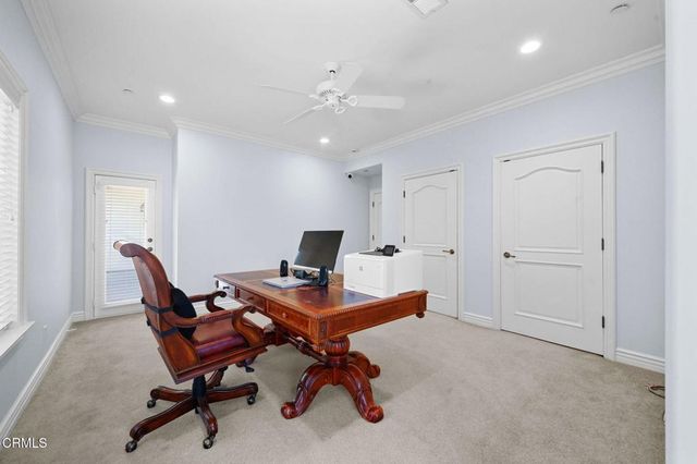 3263 New York Drive, Pasadena, CA 91107