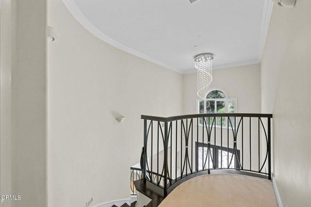 3263 New York Drive, Pasadena, CA 91107