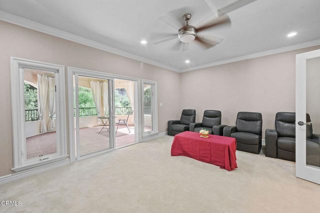 3263 New York Drive, Pasadena, CA 91107