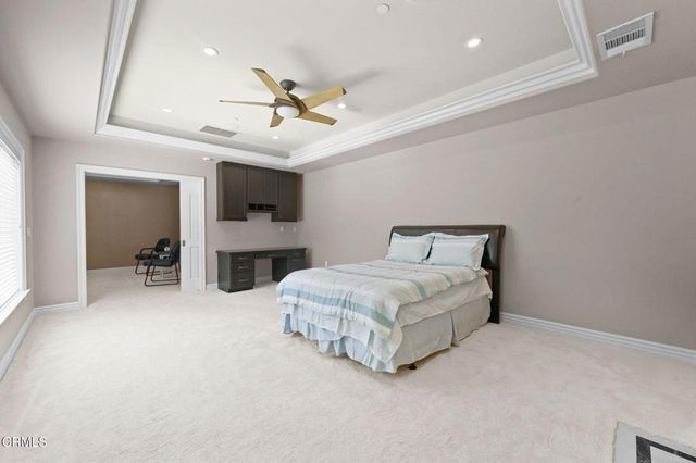 3263 New York Drive, Pasadena, CA 91107