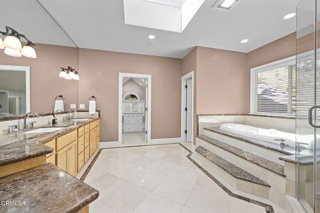 3263 New York Drive, Pasadena, CA 91107