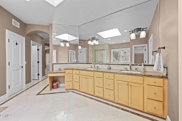 3263 New York Drive, Pasadena, CA 91107