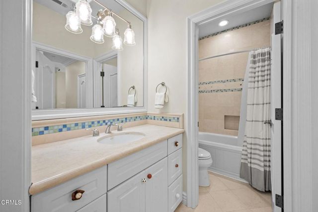 3263 New York Drive, Pasadena, CA 91107