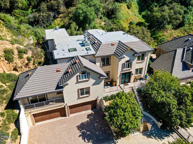 3263 New York Drive, Pasadena, CA 91107