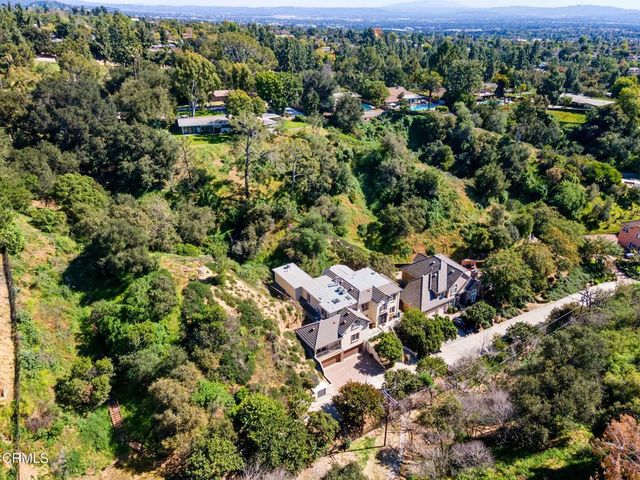 3263 New York Drive, Pasadena, CA 91107