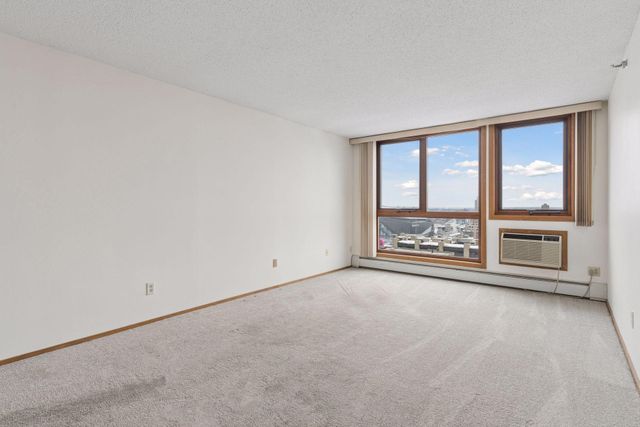 433 S 7th Street 2212, Minneapolis, MN 55415