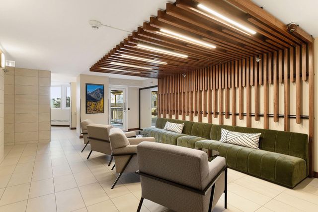 433 S 7th Street 2212, Minneapolis, MN 55415