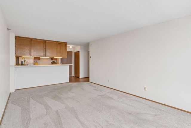 433 S 7th Street 2212, Minneapolis, MN 55415