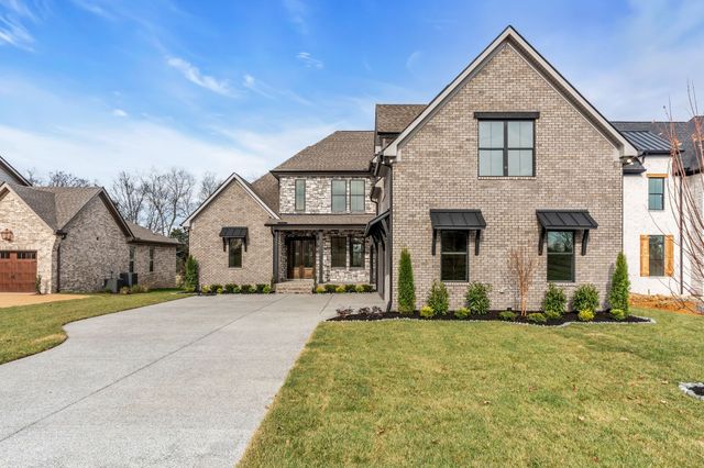 221 Bellsford Rd, Gallatin, TN 37066