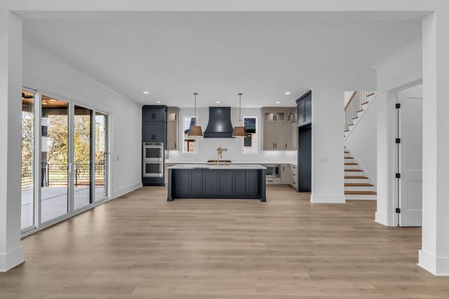 221 Bellsford Rd, Gallatin, TN 37066