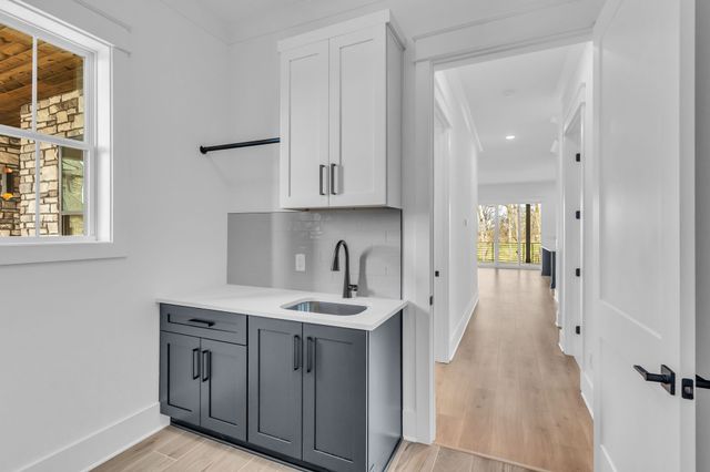 221 Bellsford Rd, Gallatin, TN 37066