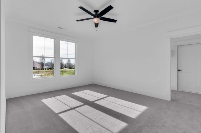 221 Bellsford Rd, Gallatin, TN 37066