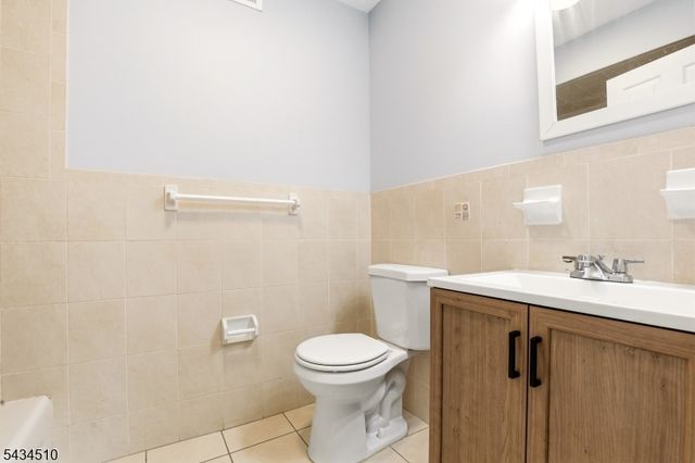 63 Chadwick Ave, Newark City, NJ 07108