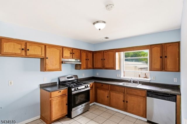 63 Chadwick Ave, Newark City, NJ 07108