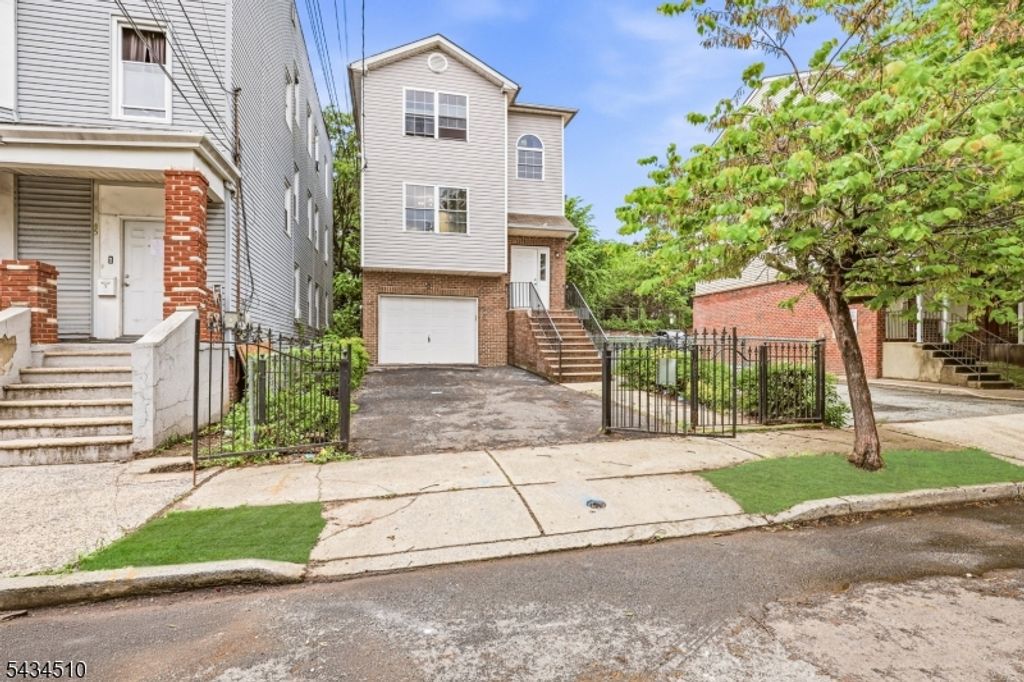 63 Chadwick Ave, Newark City, NJ 07108