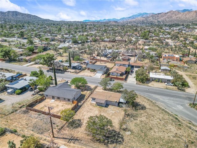 7427 Acoma Trail, Yucca Valley, CA 92284