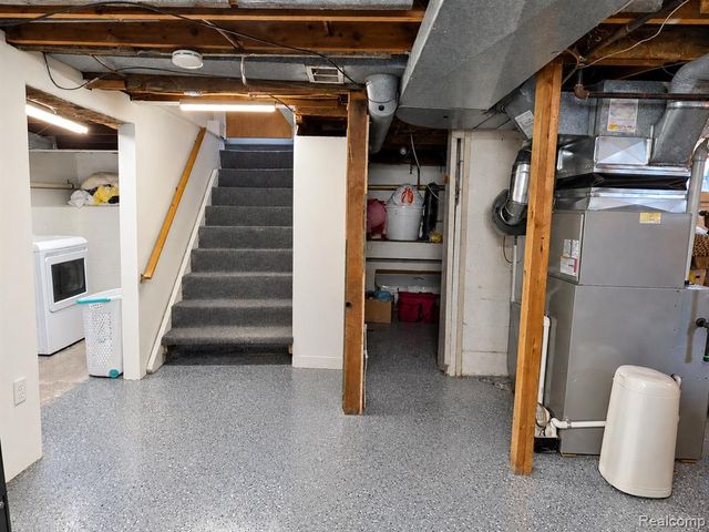 1754 Beechmont Street, Keego Harbor, MI 48320