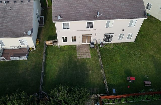 738 S Shannon Drive, Romeoville, IL 60446
