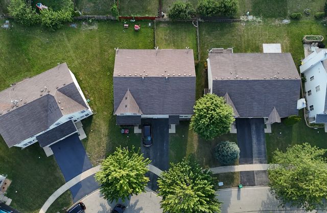 738 S Shannon Drive, Romeoville, IL 60446