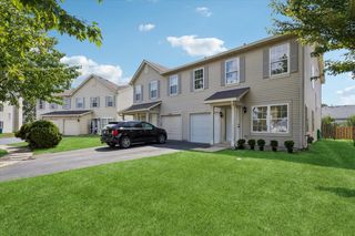 738 S Shannon Drive, Romeoville, IL 60446