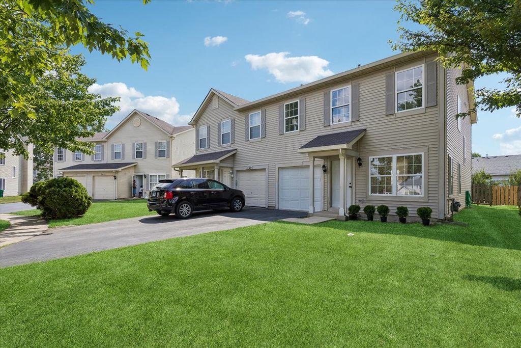 738 S Shannon Drive, Romeoville, IL 60446